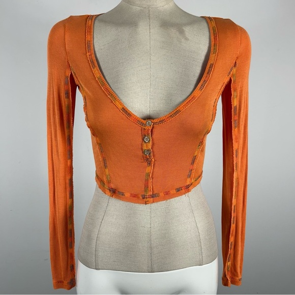 UO OUT FROM UNDER Orange Long Sleeve Crop Top XS - Picture 3 of 11